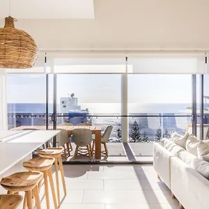 first-light-mooloolaba.queenslandhotels.net/