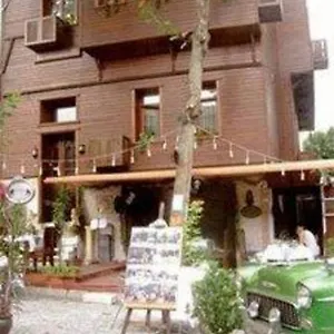 Otel Peripetie ***